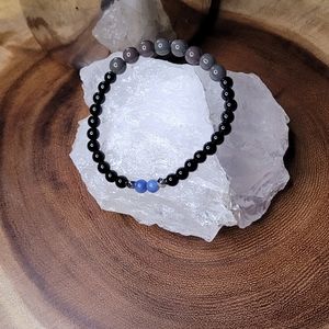 Blue Aventurine/ Black Onyx Bracelet